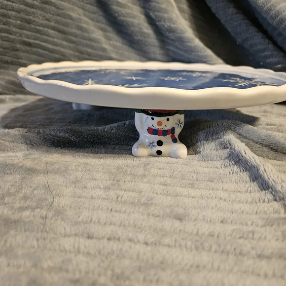 Snowflake & Snowmen Ceramic Cake Stand - Picture 2 of 5